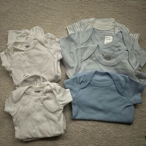 Newborn Short Sleeve Onesie Bundle (blue and white)